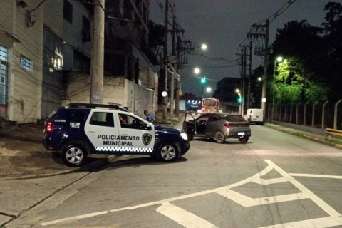 GCM detém motorista embriagado após direção perigosa em Cumbica