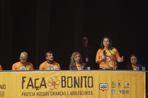 Guarulhos discute ações de prevenção e combate à violência contra crianças e adolescentes com especialistas