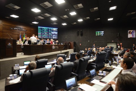 Câmara de Guarulhos aprova 12 projetos de lei, sendo seis de autoria da Prefeitura