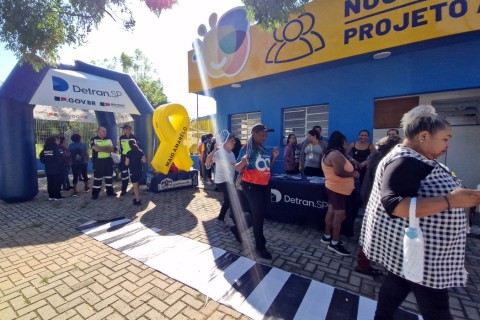 Prefeitura realiza ação educativa sobre segurança no trânsito no Núcleo do Idoso
