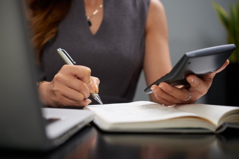 UNG orienta gratuitamente contribuintes a declarar IR 2026