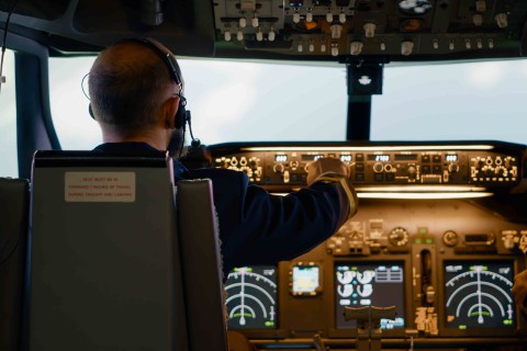 Evento oferece oportunidade para jovens conhecerem carreiras do setor de aviação