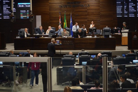 Câmara realiza Sessão Extraordinária para deliberar 97 projetos
