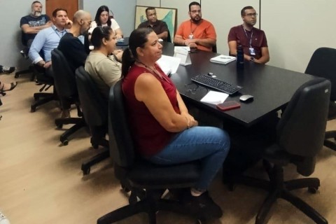 Prefeitura discute regularização fundiária com representantes do Ministério das Cidades e da Caixa