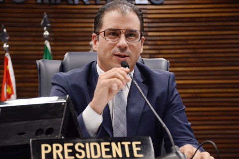 Presidente Ticiano protocola projeto de anistia; texto está na pauta desta quarta na Câmara